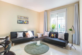 GR2-Large Groups Apt-Walking Distance To Old Town